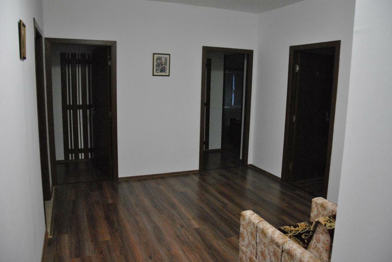 Casa Matei Hotel Mahmudia Bagian luar foto