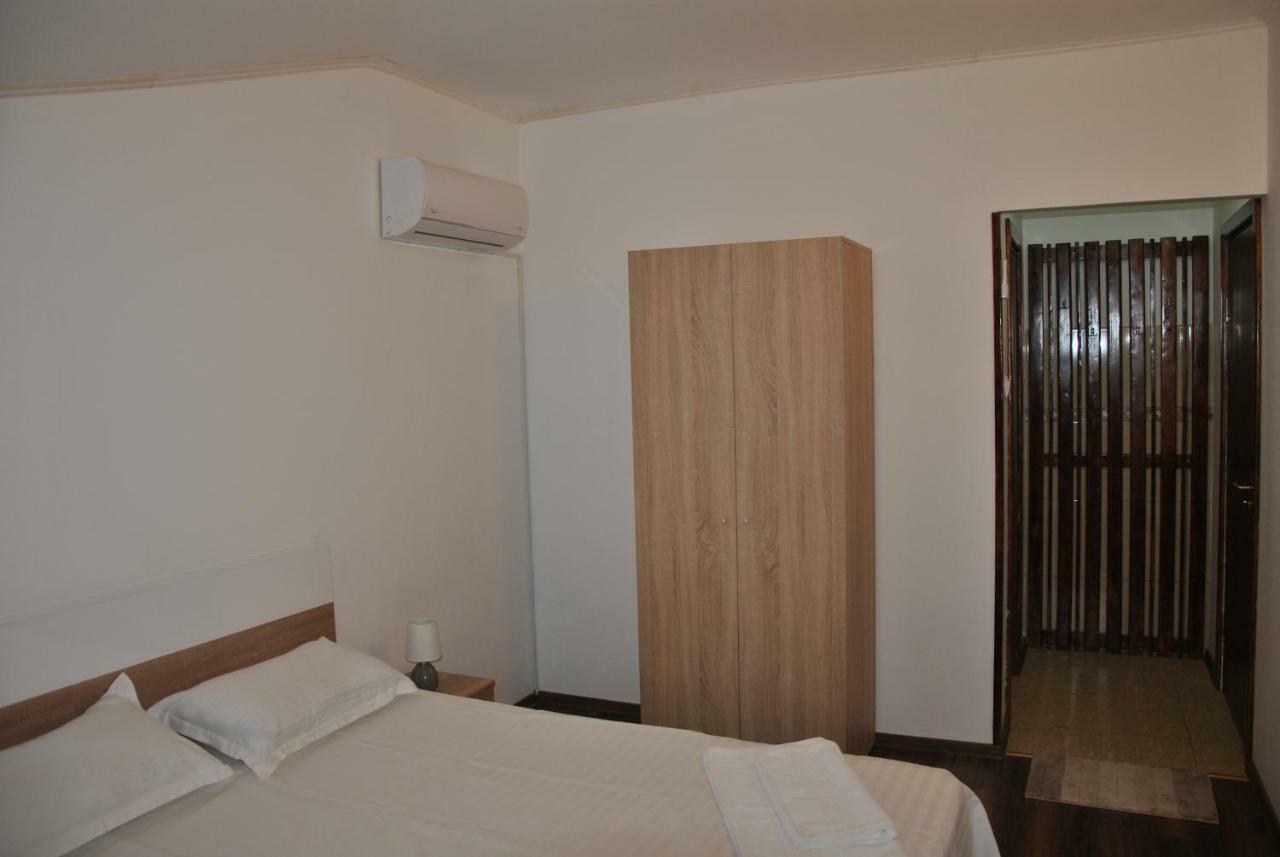 Casa Matei Hotel Mahmudia Bagian luar foto